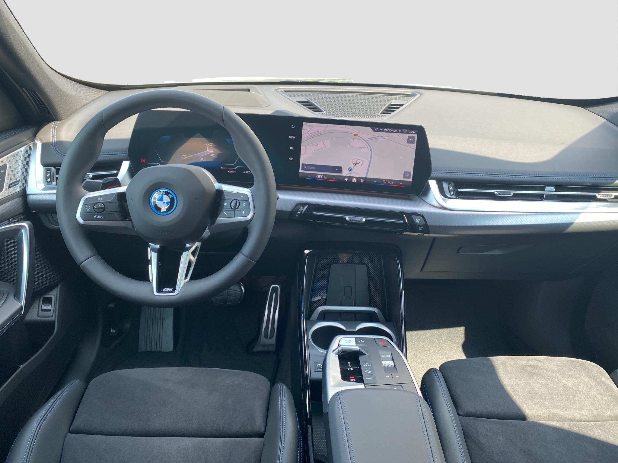 BMW iX1 xDrive30