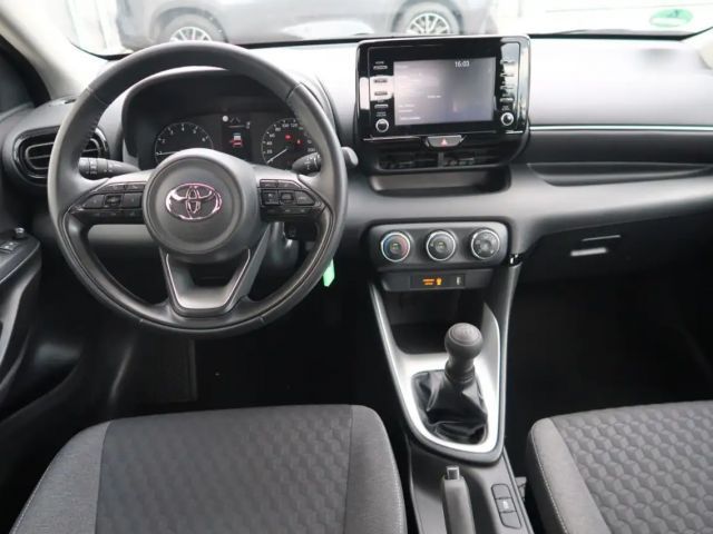 Toyota Yaris 1.0 VVT-i Comfort Hatchback VVT-i