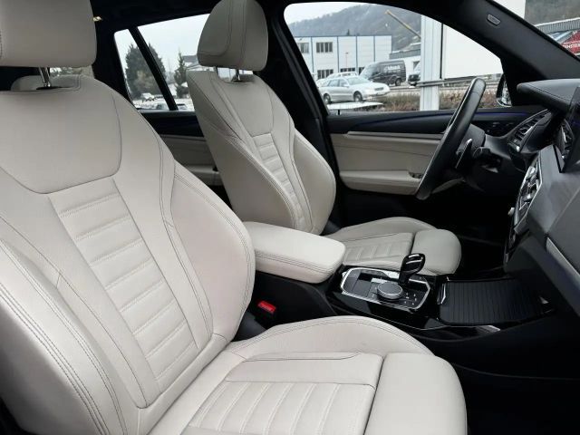 BMW X3 40d HUD ACC Kamera Laser PanoD.Lenkradh.20"