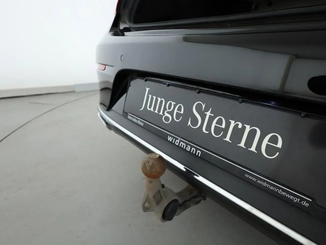 Mercedes-Benz E 400 4MATIC Coupé E 400 d