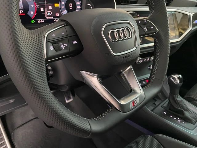 Audi Q3 35 TFSI Business S-Line