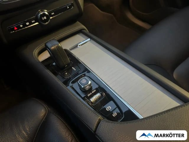 Volvo XC90 AWD R-Design T8