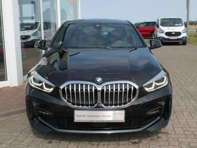 BMW 318 318i M-Sport Sedan