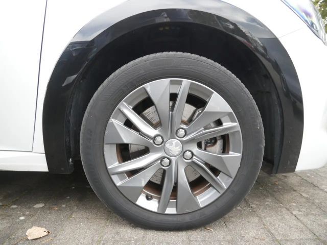 Peugeot E-208 Active Pack