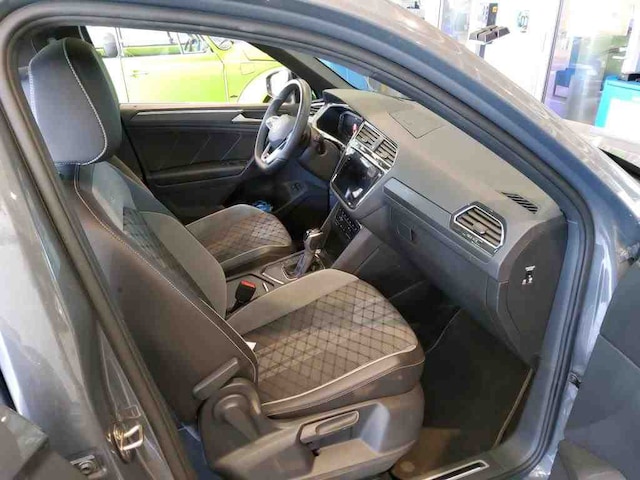 Volkswagen Tiguan Pano HUD DCC Keyless IQLight