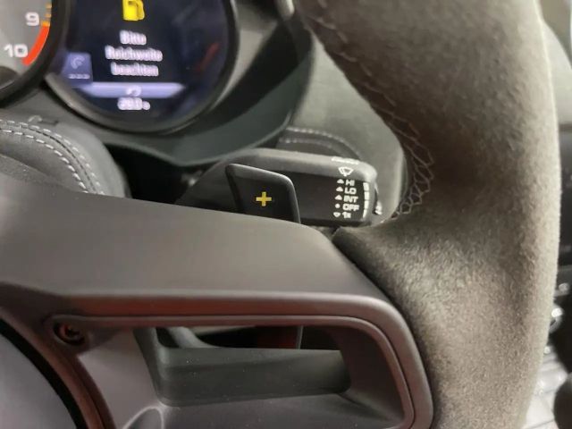 Porsche Cayman 718 RS