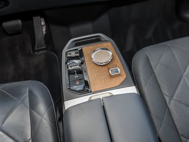 BMW iX xDrive40
