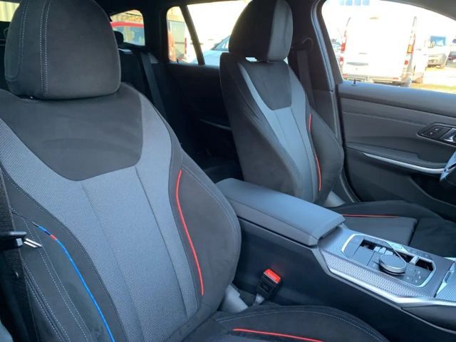 BMW 318 318i M-Sport Sedan Touring