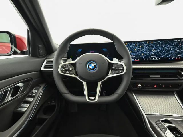 BMW 330 330e xDrive