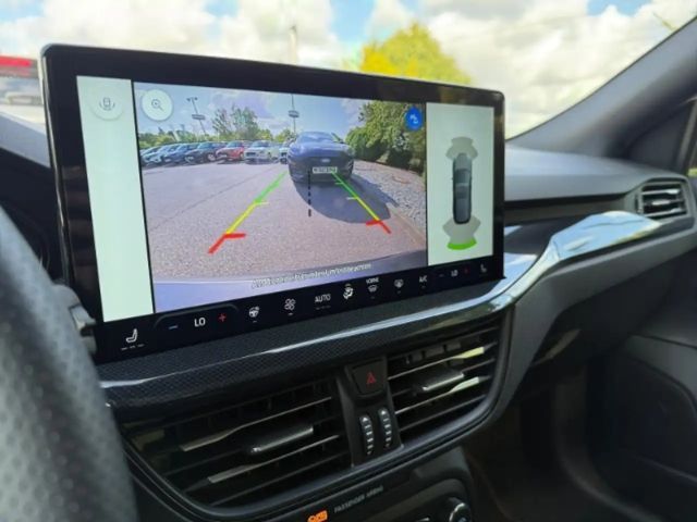 Ford Focus ST Line Wagon