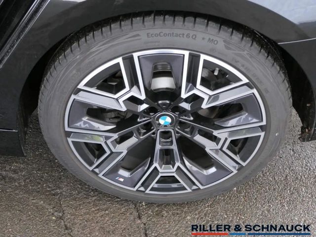 BMW 520 520d M-Sport Sedan xDrive