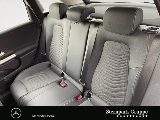 Mercedes-Benz B 180 Progressive