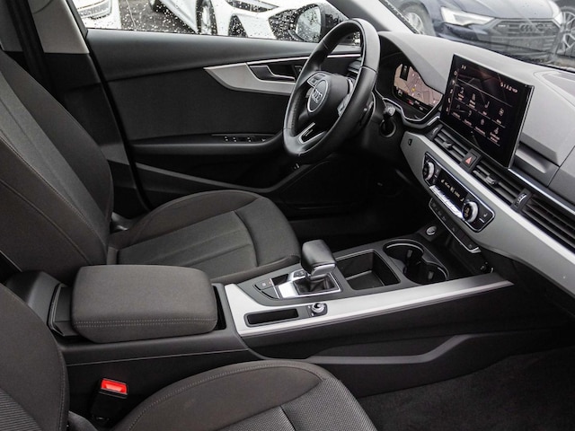 Audi A4 40 TFSI Avant S-Tronic