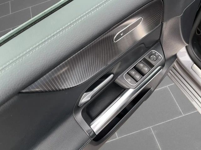 Mercedes-Benz B 180 Progressive Sedan