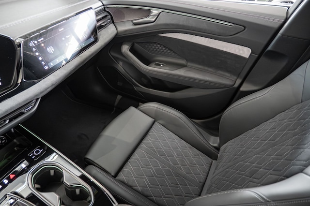 Audi A6 Avant S-Tronic