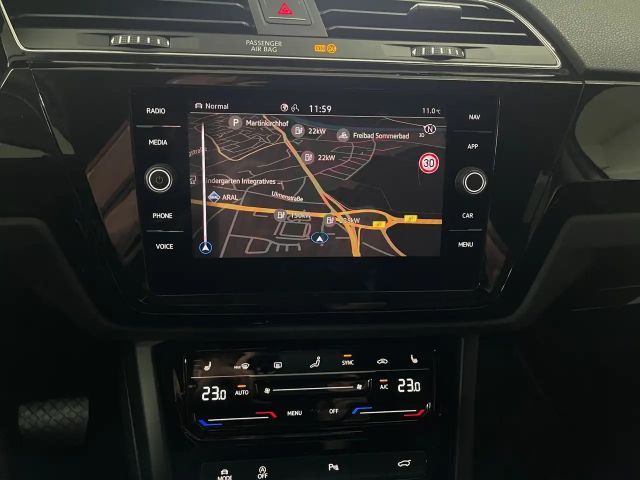 Volkswagen Touran 1.5 TSI R-Line