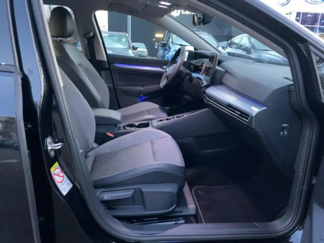 Volkswagen Golf 1.5 eTSI Golf VIII