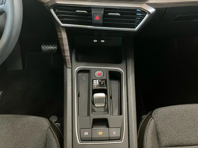 Seat Leon 1.5 eTSI DSG Sportstourer Xcellence