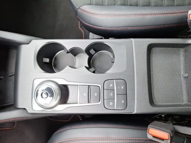 Ford Kuga Plug in Hybrid ST Line X