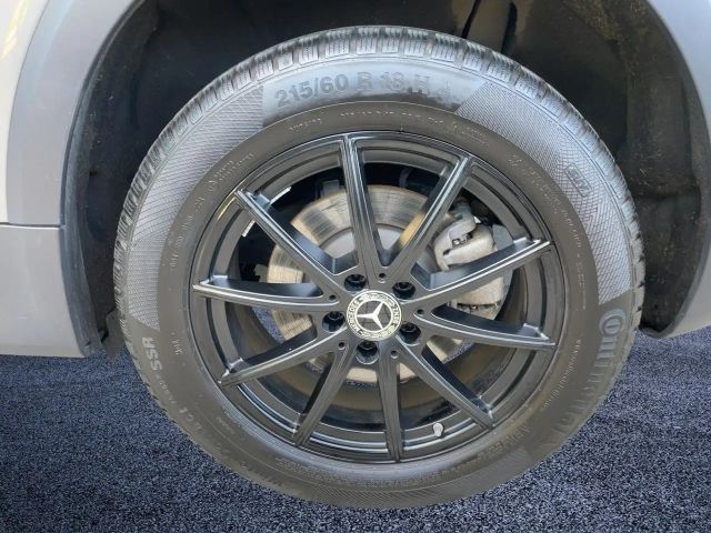 Mercedes-Benz GLB 220 4MATIC Progressive