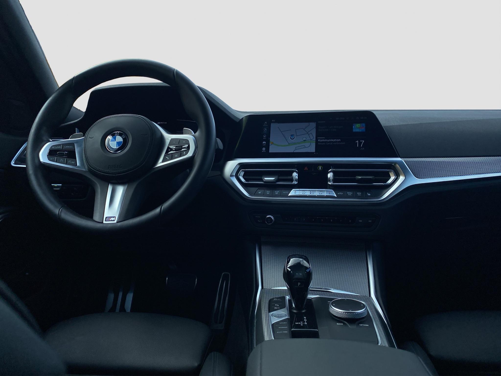 BMW 330 330e Sedan xDrive