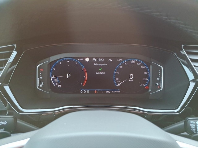 Volkswagen Touran DSG IQ.Drive R-Line