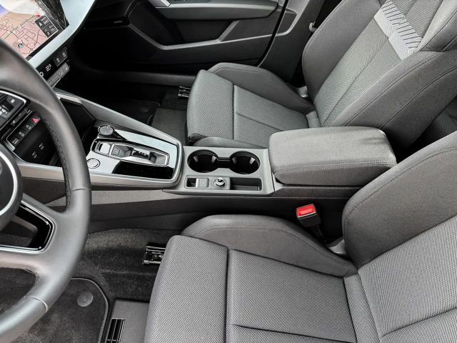 Audi A3 35 TFSI S-Line Sedan Sportback