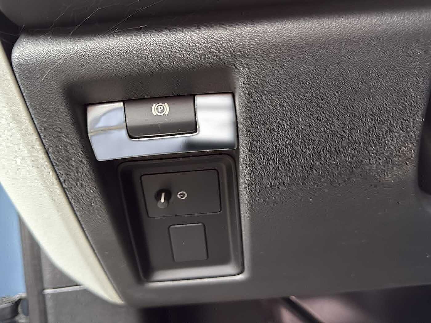 Land Rover Defender 110 Dynamic HSE