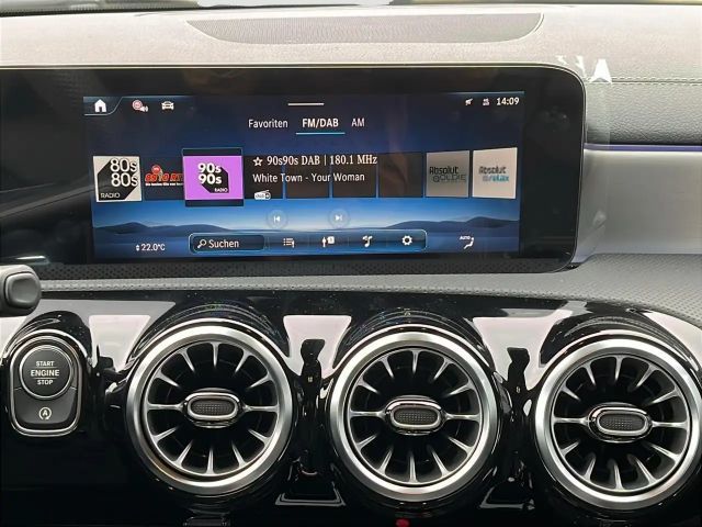 Mercedes-Benz CLA 200 Shooting Brake