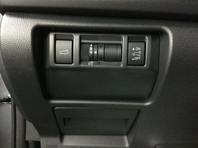 Subaru Forester 2.0ie Platinum MJ25