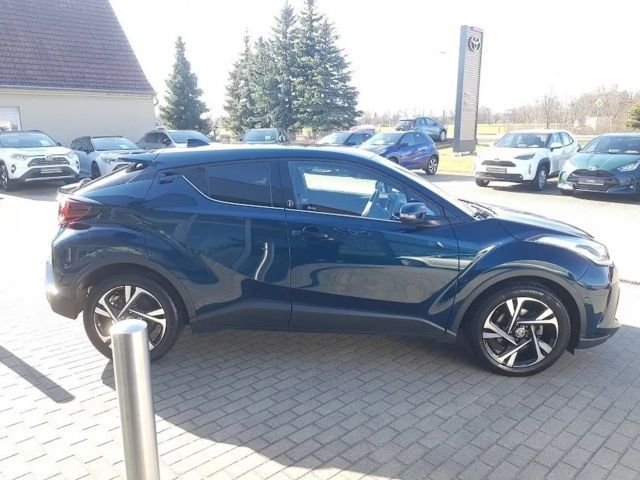 Toyota C-HR Hybride Team D