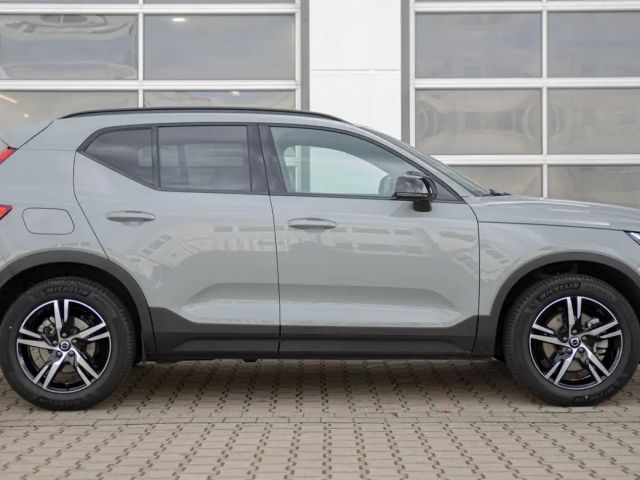 Volvo XC40 Business Dark Plus