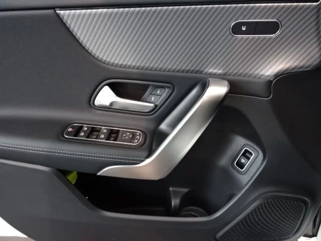 Mercedes-Benz A 200 Progressive