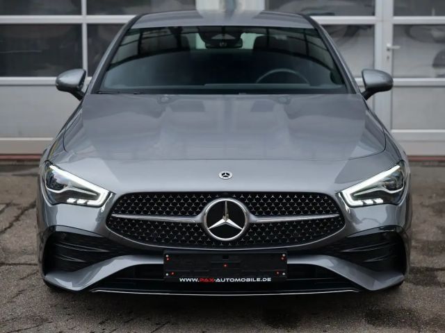 Mercedes-Benz CLA 200 AMG Line CLA 200 d Coupé