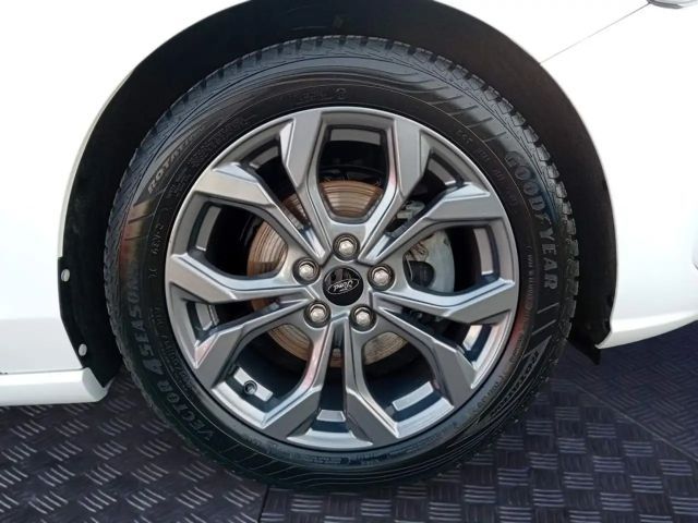 Ford Focus ST Line Wagon