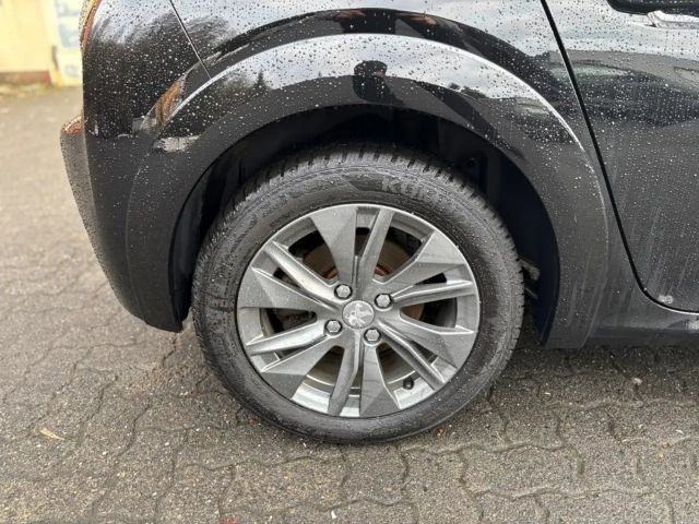 Peugeot 208 Allure Pack