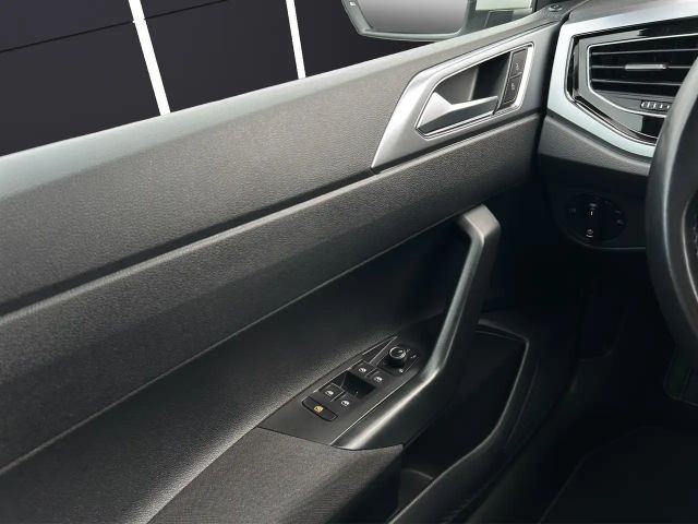 Volkswagen Polo TSI Active LED Climatronic ACC PDC SH LM
