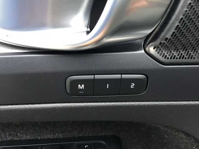 Volvo XC40 Dark Plus