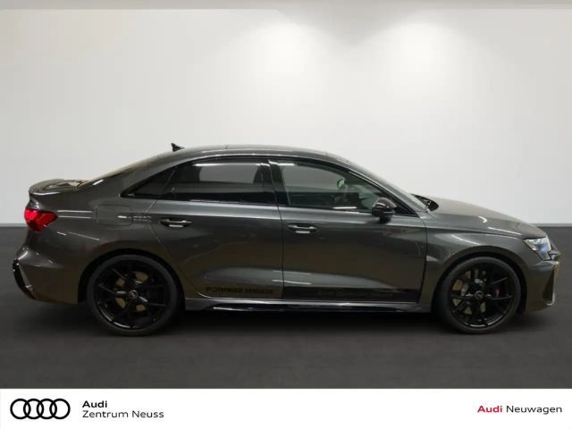Audi RS3 Quattro S-Tronic Sedan