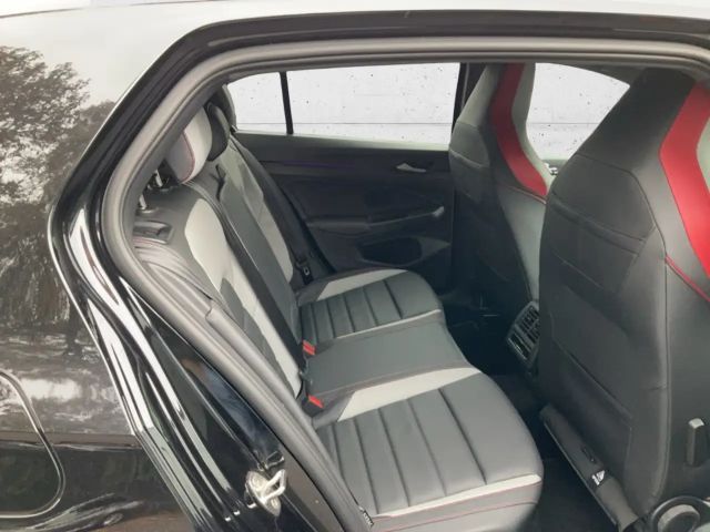 Volkswagen Golf 2.0 TSI Golf VIII