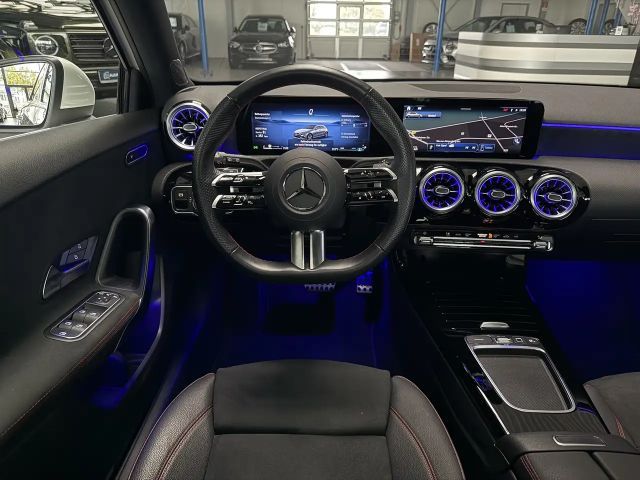 Mercedes-Benz A 200 AMG Line