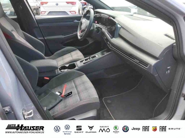 Volkswagen Golf 2.0 TSI DSG Golf VIII