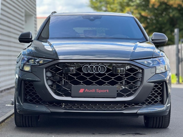 Audi RS Q8 Performance Quattro