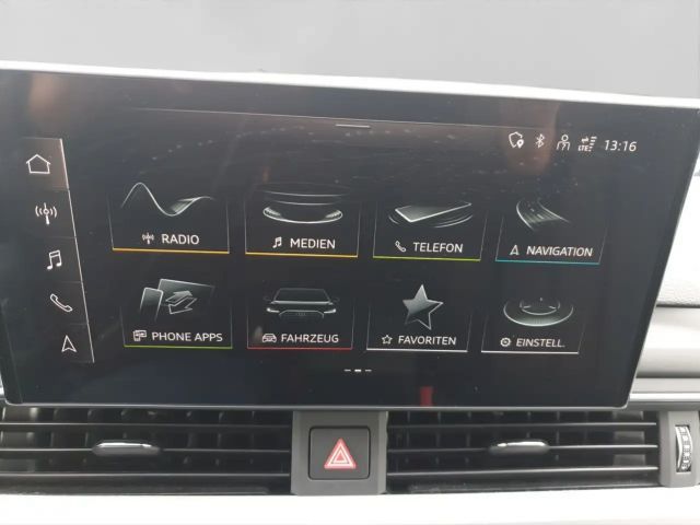 Audi A4 40 TFSI S-Line