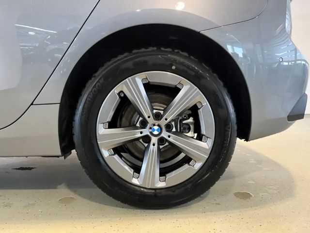 BMW 220 220i Active Tourer