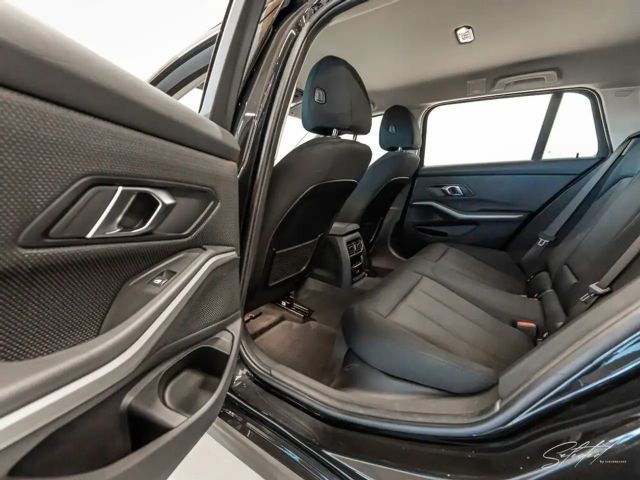 BMW 320 320d Touring xDrive