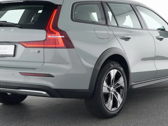 Volvo V60 AWD Plus