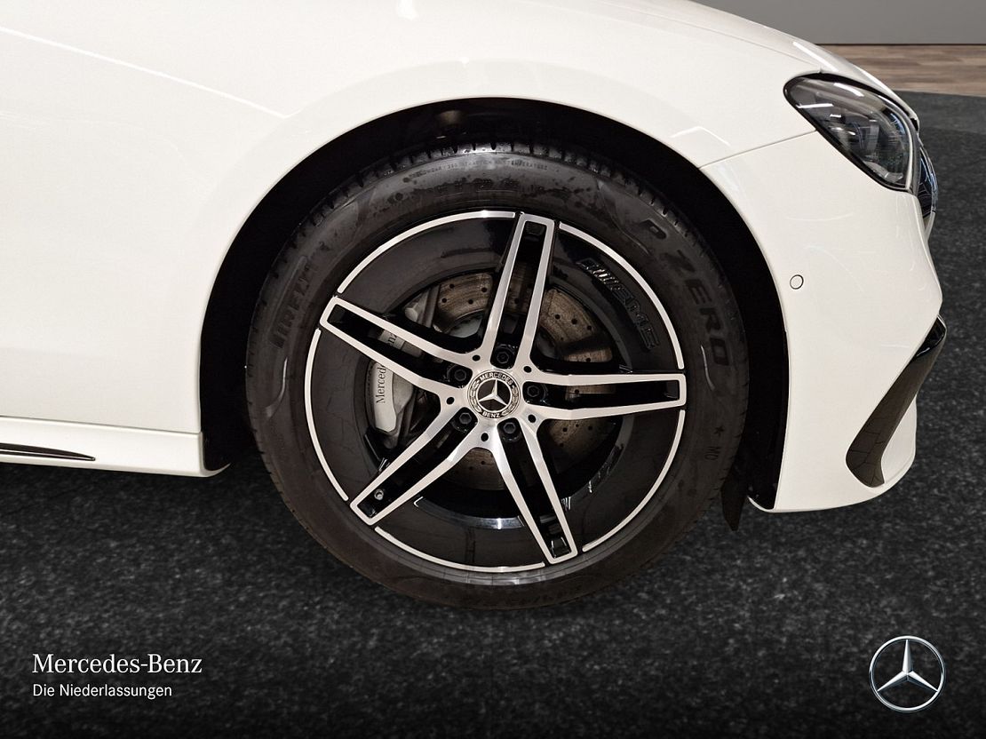 Mercedes-Benz E 200 AMG Line Sedan