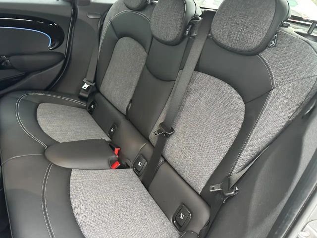 MINI Cooper S 5-deurs