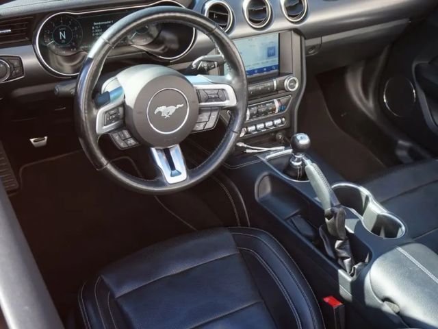 Ford Mustang Convertible GT 5.0 V8